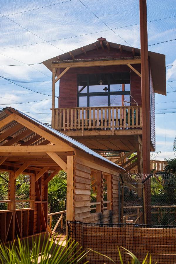 Parrot World - Les Lodges Crecy-la-Chapelle Екстер'єр фото