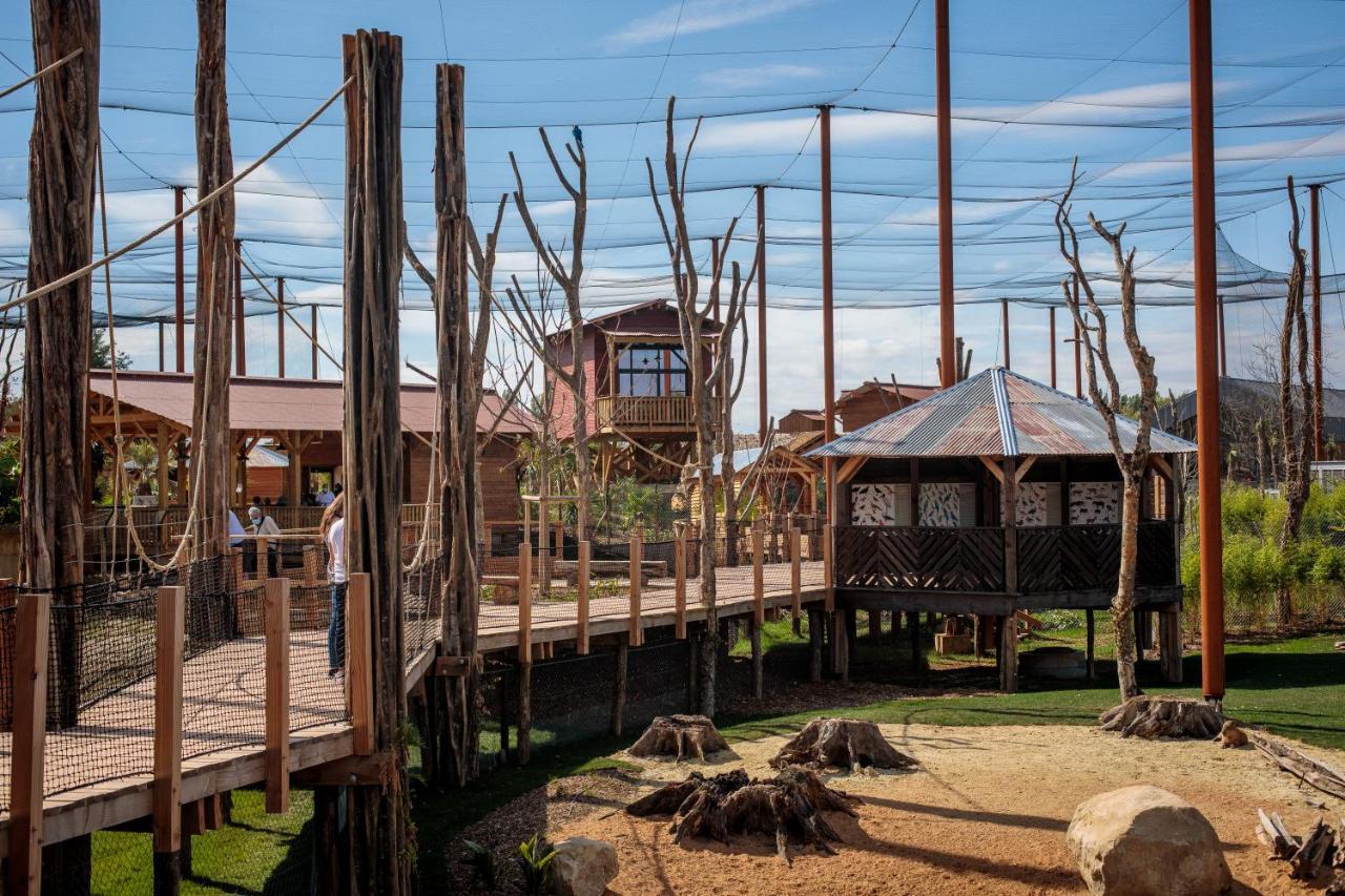 Parrot World - Les Lodges Crecy-la-Chapelle Екстер'єр фото